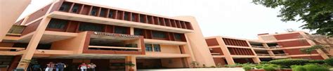 B.Com Admission Open 2023 in Shivaji College, New Delhi