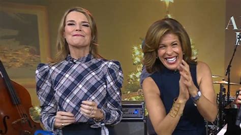 Today Hosts Savannah Guthrie And Hoda Kotb Show Off Their Moves As Alicia Keys ‘backup Dancers