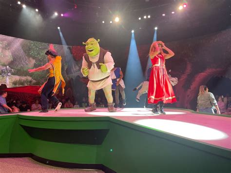 PHOTOS, VIDEO: New DreamWorks Imagination Celebration Show at Universal ...