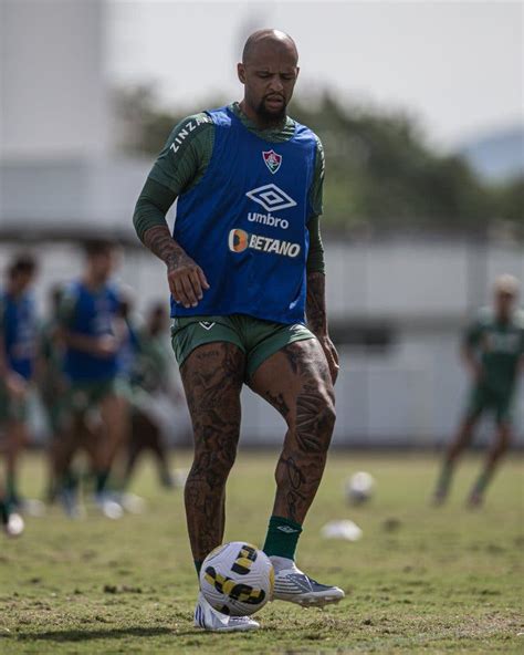 Trabalhando Duro Posta Felipe Melo Perto Do Retorno Aos Campos Pelo