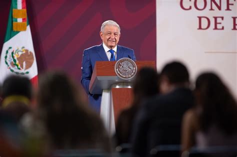 AMLO se lanza contra corridos con recado a Peso Pluma recomendará 10