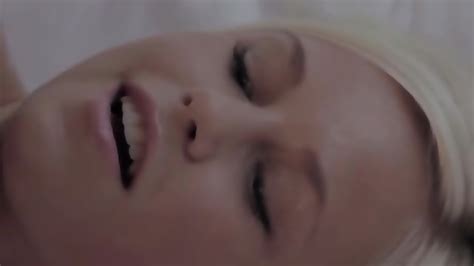 Extreme Blond With Unique Ass