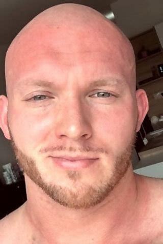 White Rhino Gay Pornstar BoyFriendTV