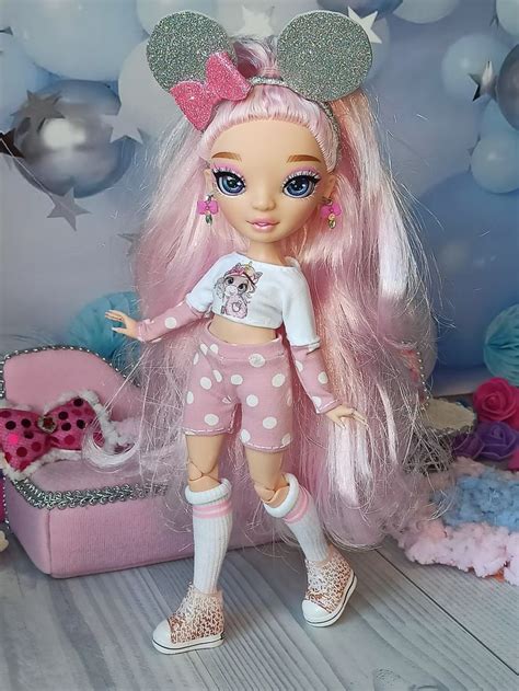 Pin By Vicki Mills Wittmeyer On Rainbow High Beautiful Dolls Rainbow