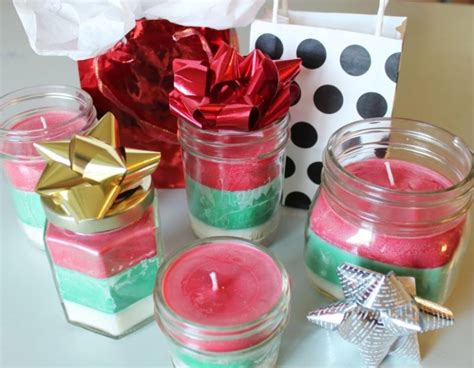 11 Cool And Creative DIY Christmas Candles - Shelterness