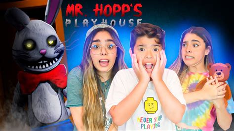 Impossível escapar desse COELHO do mal Mr Hopp s Playhouse