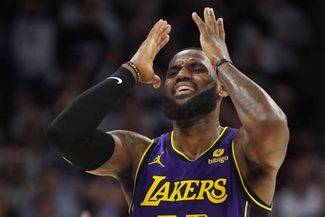 NBA Ref Explains Why LeBron James Wasnt Credited With 3 Pointer Even