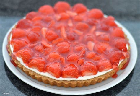 Katja Bakt En Kookt Zomerfrisse Aardbeientaart Met Krokante Bodem