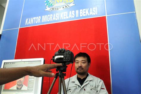 PEMOHON ITAS TENAGA KERJA ASING MENINGKAT ANTARA Foto