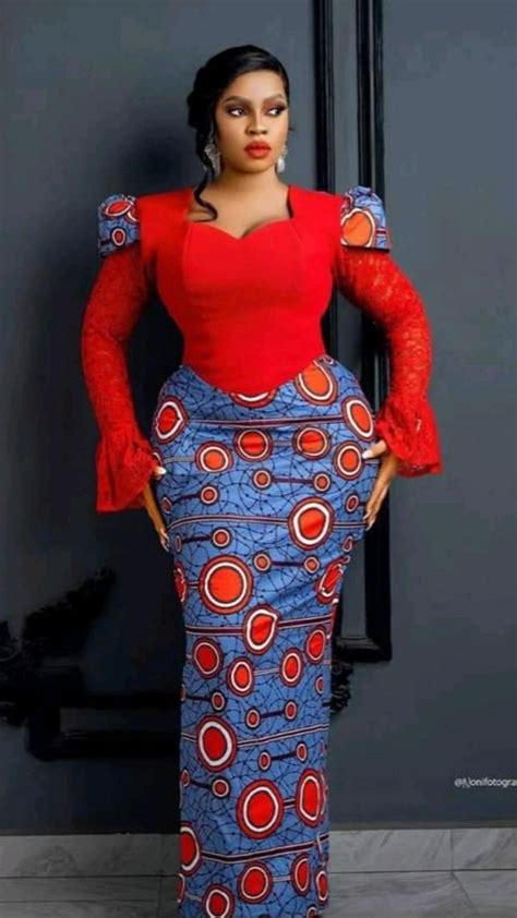 Pin By Yakoema Fashion On Ankara Dress Styles African Design Dresses