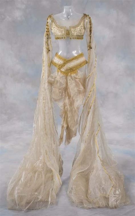 Сказочница Габриэлла Пескуччи. | Vestidos de fantasía, Disfraces para ...