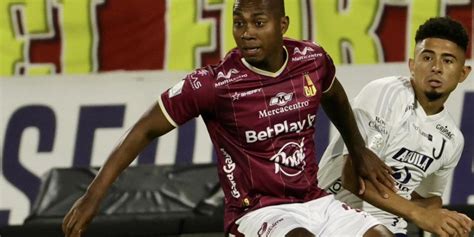 Junior De Barranquilla Venci A Deportes Tolima Y Respira Arturo Reyes