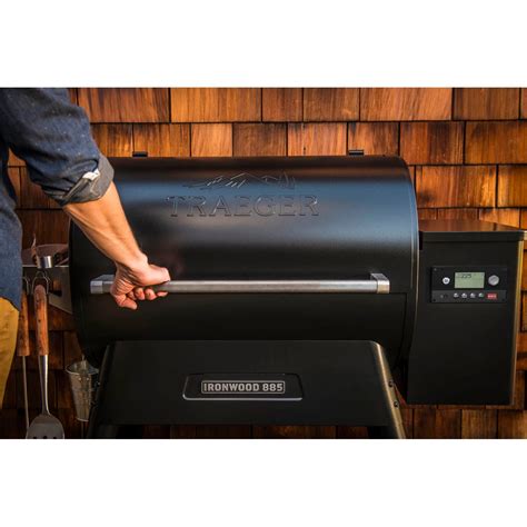 Traeger Ironwood 885 Pellet Smoker Bundle Ea2 Canex