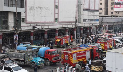 At Least 11 People Killed In Shopping Mall Fire In Pakistans Karachi