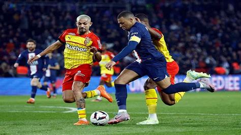 Mbappe And Messi On Target As PSG Beat 10 Man Lens 3 1 Sports Dunya