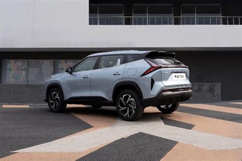 Tin xe hot 4 12 Mẫu SUV cỡ C giá 326 triệu đồng rẻ hơn Kia Morning đe nẹt Mazda CX 5 và Honda CR V