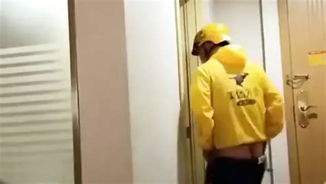 Delivery Guy Was Very Surprised Shemale Voyeur Porn Feat Cd Aysemmm Xhamster