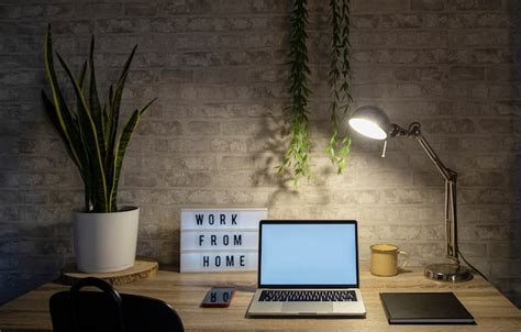 Espaço de teletrabalho em casa conceito de home office Foto Premium