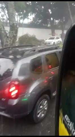 Se Reportan Emergencias Por Fuerte Aguacero En Bucaramanga YouTube