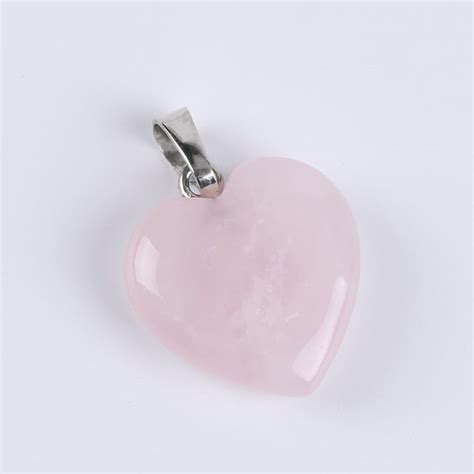 Beau Pendentif En Quartz Rose Forme Coeur