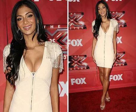 Nicole Scherzinger Posts Twitter Picture Of Herself Naked The Mirror