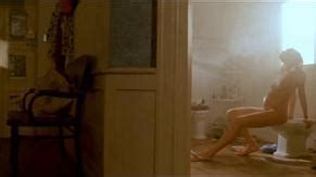 WILLY SIGNORI E VENGO DA LONTANO NUDE SCENES AZNude