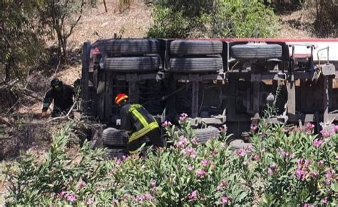 Camion Finisce Fuori Strada Sulla Statale Paura Sulla Modica