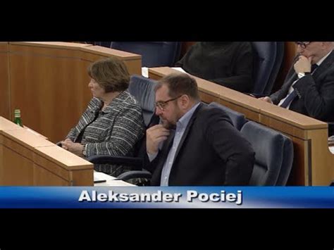 Senator Aleksander Pociej zadaje pytanie do Rpo o słynny już senacki