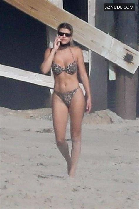 Sofia Richie Wears A Leopard Print Bikini While Tanning Her Fit Figure With Bf Scott Disick And