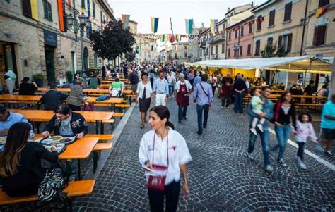 Festa Del Rosso Conero A Camerano Marche Riviera Del Conero