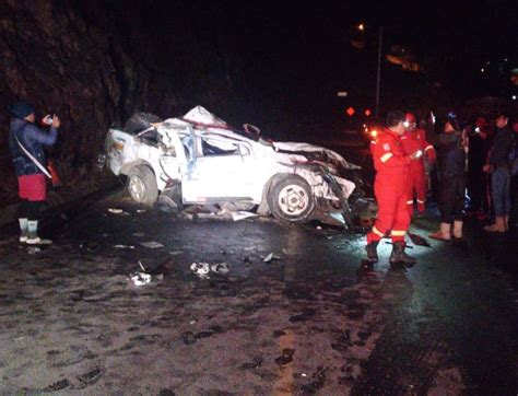 Vraem Empresario Y Mujer Fallecen Tras Vuelco De Una Camioneta En La