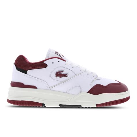SO STYLST DU DEINE LACOSTE-KLEIDUNG VON KOPF BIS FUSS | Foot Locker Germany