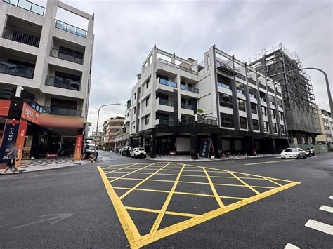 高雄市小港區港順街透天厝小港花市旁騎樓邊間透天 房屋出售 樂屋網