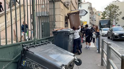 Grève du 13 octobre le lycée Saint Charles à Marseille bloqué ce