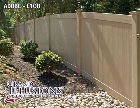 Illusions Pvc Vinyl Fence Photo Gallery Illusions Fence Vinyl Fence Fence Styles Vinyl