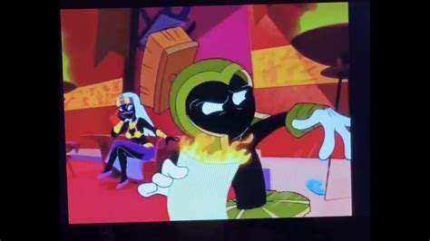 Duck Dodgers From Marisol Commander X2 Eating Sandwich Youtube