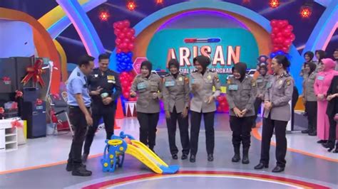 Ibu Polwan Dapat Hadiah Perosotan Anak ARISAN BEST MOMENT 01 07 24