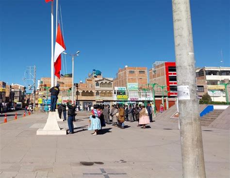 Manifiesto Perú on Twitter SE IZO BANDERA EN DESAGUADERO Policía