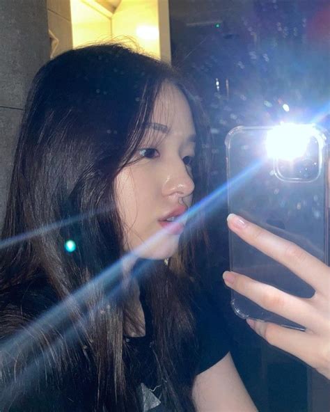 Park Jiwon Orang Cantik Gadis Cantik Korea Foto Gadis Cantik