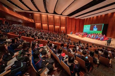 保持谦逊，大胆前行——吴启楠先生在2023年香港大学医学院毕业典礼发表演讲 北京和睦家医院有限公司