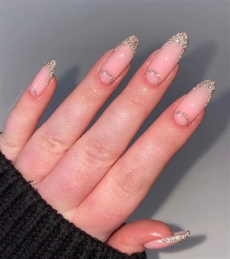 Sparkling New Year S Eve Nails That Ll Glam You Up