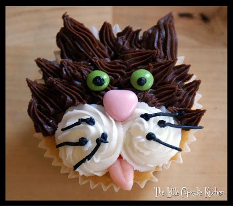 Catsparella Cat Cupcake Tuesdays