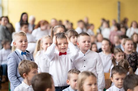 Calisia pl Szkoła Podstawowa w Żelazkowie świętowała złoty jubileusz