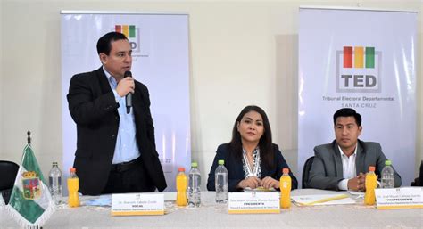 TED Santa Cruz Entrega Credenciales A Los Alcaldes Electos En La