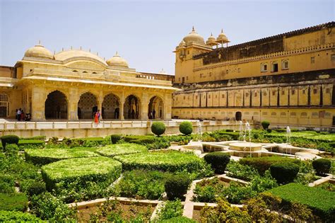 A Guide To The 38 UNESCO World Heritage Sites In India!