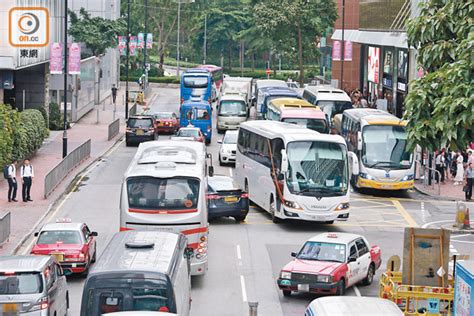 探射燈：尖沙咀違泊黑點 擾民多年未解決 東方日報