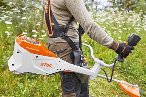 Débroussailleuse à batterie STIHL FSA 135 produit seul Matériel à