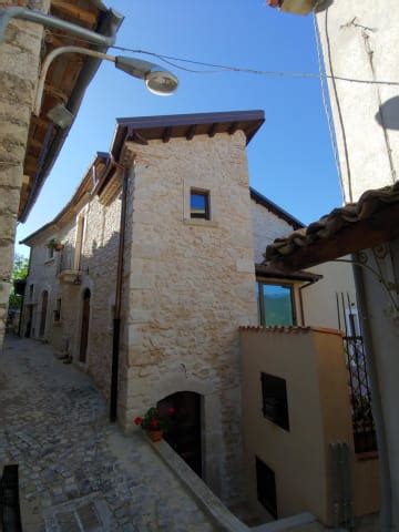 Castello Di Fagnano Albergo Diffuso Spa Fagnano Alto Alle Infos