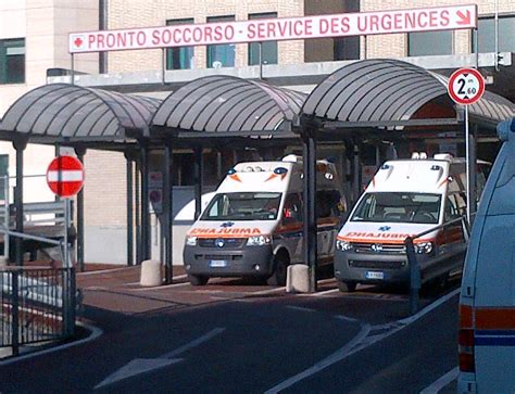 Incidente Sul Lavoro In Valle D Aosta Muore Un Operaio Di Nus