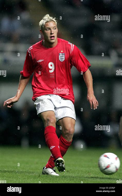 ALAN SMITH ENGLAND MANCHESTER UNITED FC ST JAMES PARK NEWCASTLE